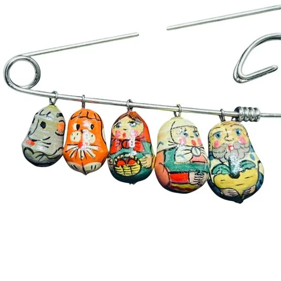 Hand Painted Russian Matryoshka Doll Charms On Silver-Tone Pin (5564) - Picture 1 of 4